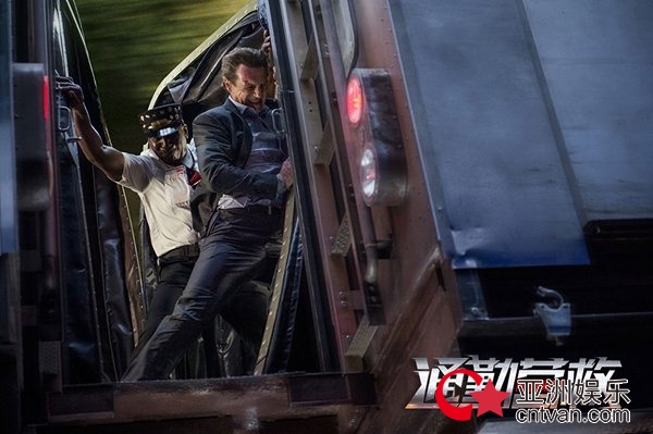 《通勤营救》动作打斗全面升级 大叔连姆·尼森“深藏不露”全程开挂