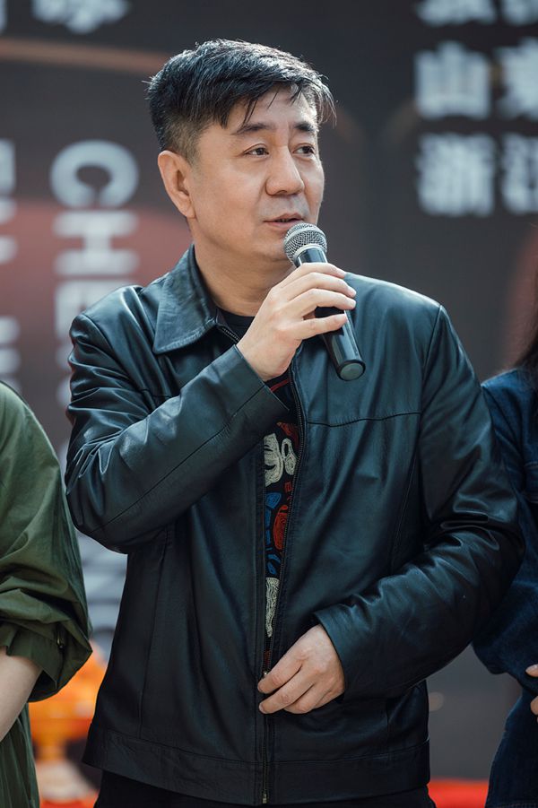 《如果岁月可回头》开机 靳东携手蒋欣踏上疗情之旅