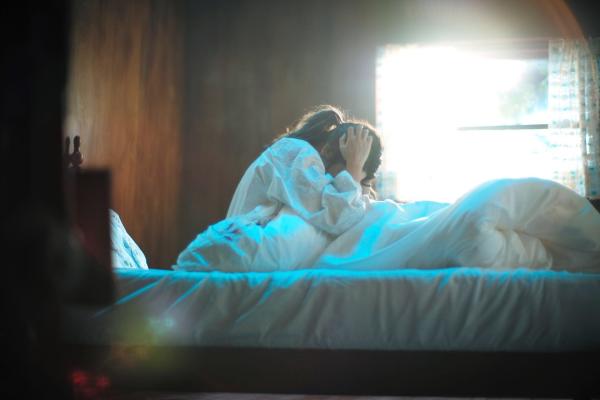 何洁新歌《破冰》MV先导片发布 在冰与火中砥砺前行