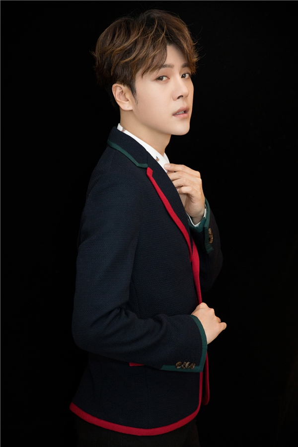 徐海乔 帅气侧颜.jpg