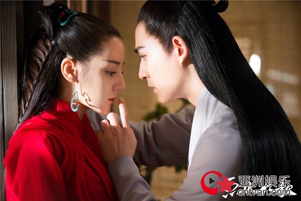 《烈火如歌》周渝民迪丽热巴领衔“绝美制造”江湖奇恋