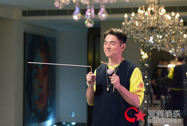 潘玮柏好友李晨《催眠大师》爆料无尾熊CP没有在一起