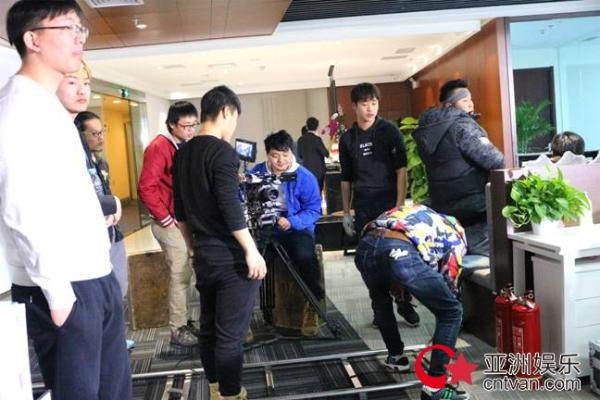 《一贱你就笑》欢乐来袭，小心贱到你！