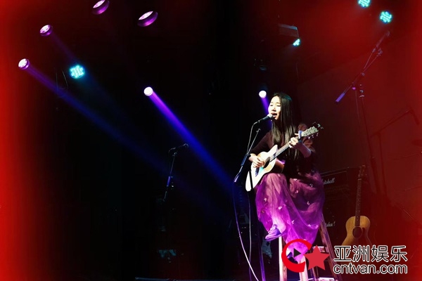 黄姗姗首次担任制作 联手达达乐队合作录制新歌