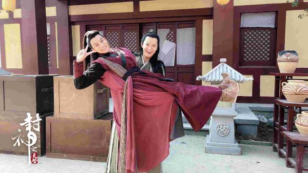 傅方俊《封神之天启》杀青 “热血天团”兄弟情深