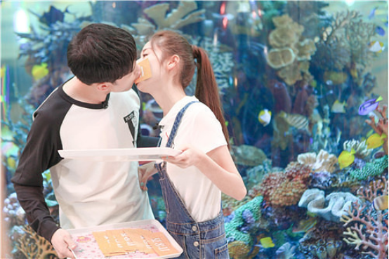 付辛博宣布颖儿产女&nbsp;两人从公开恋情到生娃只用了6个月