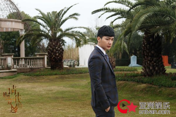 《请赐我一双翅膀》 史上最惨剧组欢乐杀青