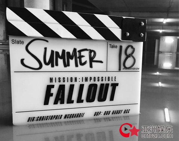 阿汤哥公布片名《碟中谍6:全面瓦解》 扒直升机惊险“超人”重磅加盟