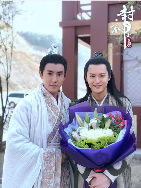 傅方俊《封神之天启》杀青 “热血天团”兄弟情深