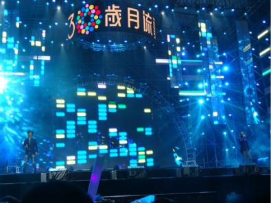 《岁月流歌》巡演唱响温州，蔡依林周传雄张宇谢东经典之声温暖冬日雨夜