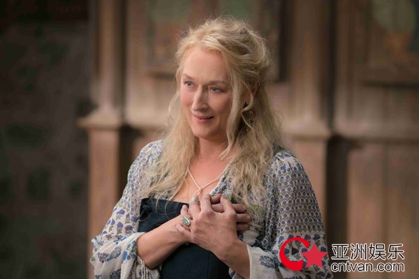 《妈妈咪呀2》曝首支中文预告&nbsp;超豪华阵容欢乐再聚首