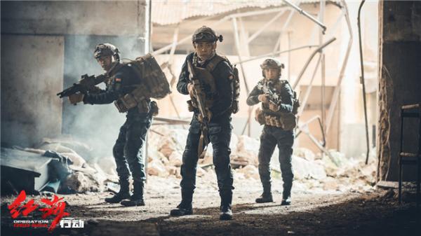 林超贤爆料：主动删减残酷镜头，真实刻画反恐战争只为强调和平可贵