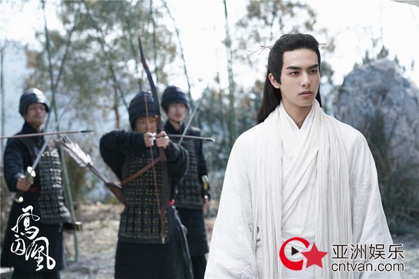 两性换位新尝试 另一种方式打开《凤囚凰》