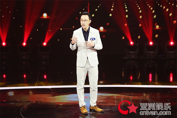 《我是演说家》收官，历史老师王磊成新晋红人