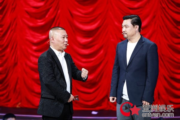 “默剧演员”叶逢春《欢乐喜剧人》上演人在囧途