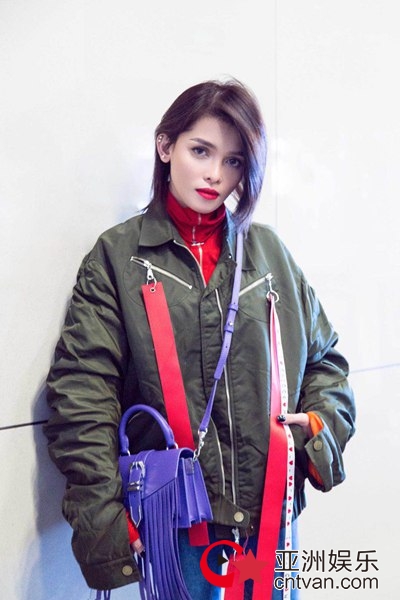 菲律宾90后神秘女歌手K.Z.踢馆《歌手》