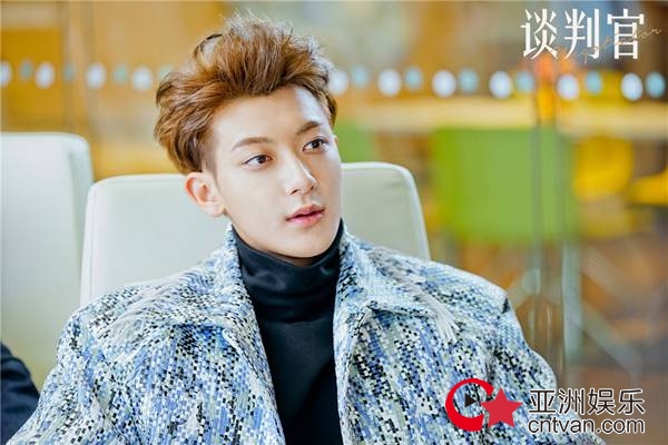 《谈判官》杨幂黄子韬趣梗频出推收视高潮