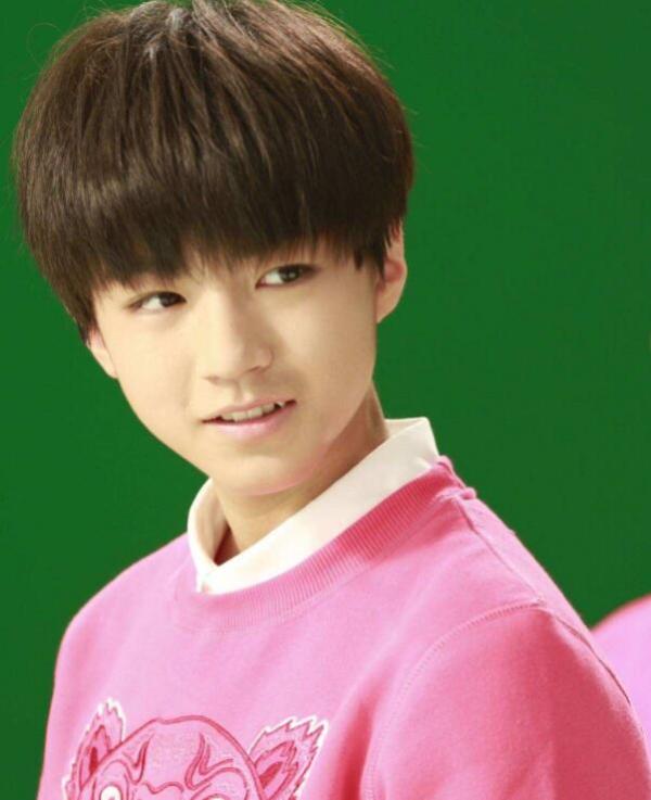 王俊凯新发型被网友疯狂打call 一双水汪汪大眼眸太吸睛