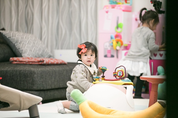 贾静雯上《妈超3》挑战“一带二” 咘咘波妞同框首秀