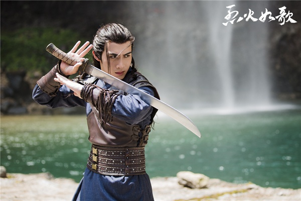 《烈火如歌》开播 周渝民迪丽热巴领衔绝美燃情江湖奇恋