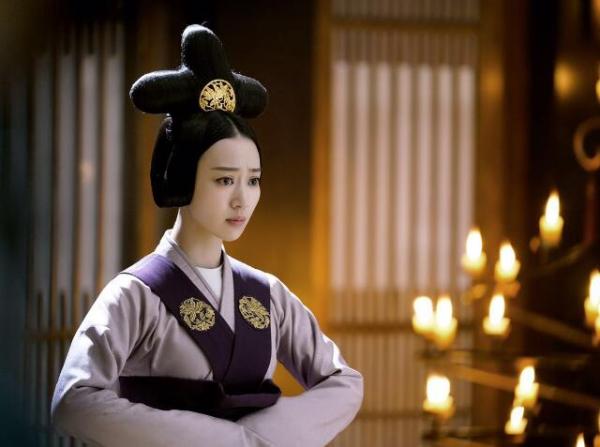 《凤囚凰》陈昊明演绎最佳“心腹”琴姑 盘点经典影视剧中那些“她们”