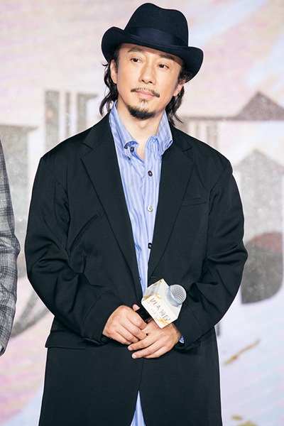 赵立新《远大》立新思诚一杯热茶 莫问前程一定远大