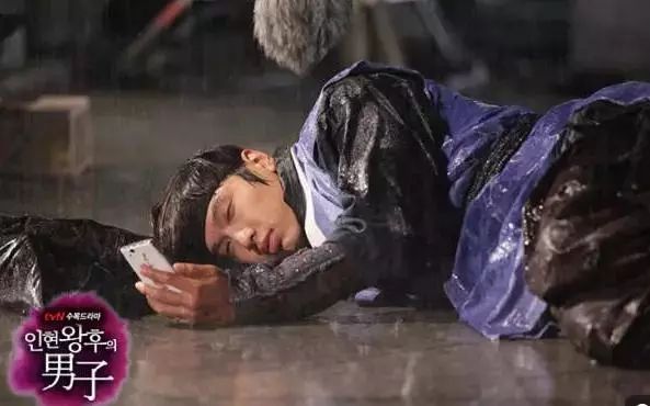 豆瓣评分8.6，万年女配熬成唯一女主！