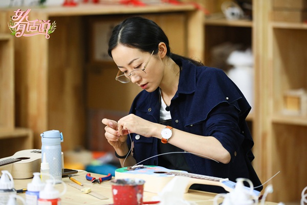 《女人有话说》奚梦瑶首次披露心事 韩雪作息严酷到没朋友