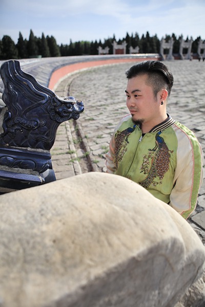 杨晨新专辑《少年后传》回归传统重金属