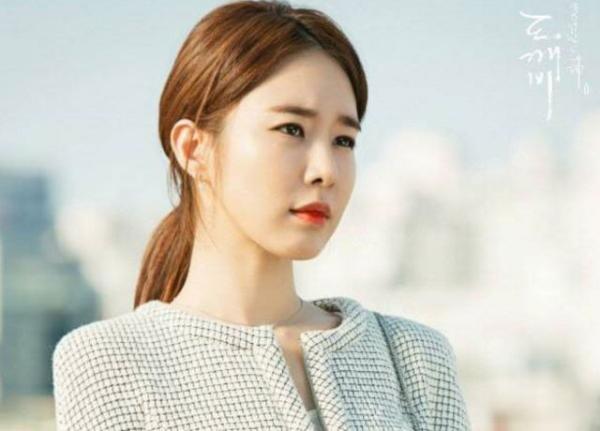 豆瓣评分8.6，万年女配熬成唯一女主！