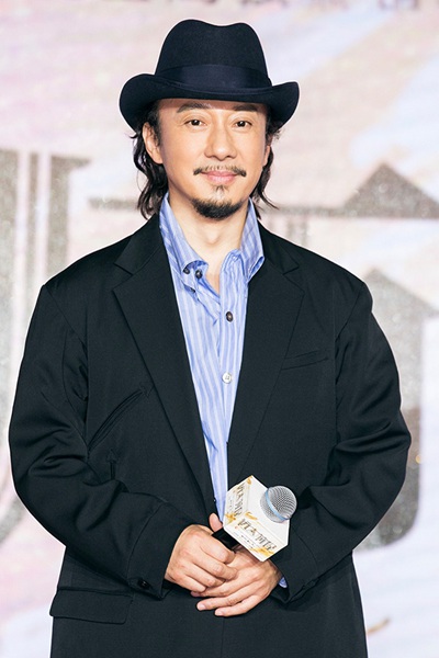 赵立新《远大》立新思诚一杯热茶 莫问前程一定远大