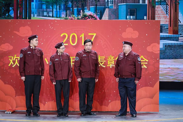 《欢乐喜剧人》“终极魔王”大潘、佳佳来战 张云雷重伤后涅槃