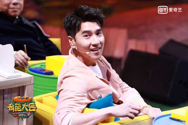 《奇葩大会》揭秘中国第一代摇滚人 清华高材生竟被导师嫌弃“猥琐”