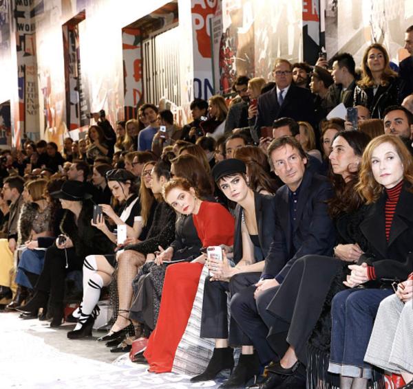 赵宇彤与佐伊·达奇、Angelababy出席巴黎时装周引关注