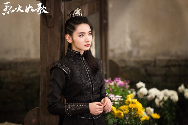 《烈火如歌》曝“侠气燃魂”动作海报 周渝民迪丽热巴开启高能反击