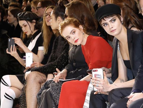 赵宇彤与佐伊·达奇、Angelababy出席巴黎时装周引关注