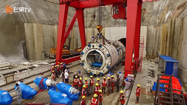 芒果TV《我的青春在丝路》热播 中国青年尼泊尔“南水北调”