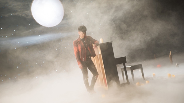 献给歌迷的温暖之作 胡彦斌全新单曲《明星》MV正式上线