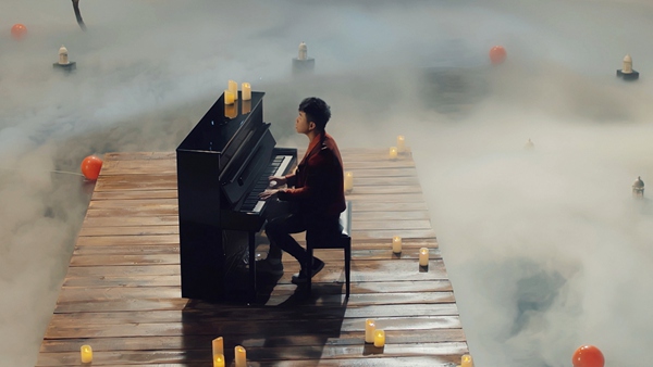 献给歌迷的温暖之作 胡彦斌全新单曲《明星》MV正式上线