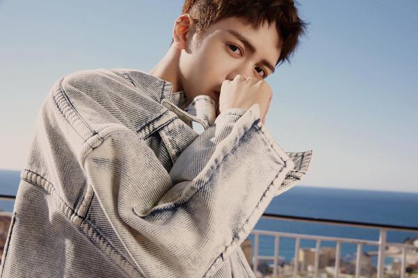 曾舜晞时尚写真曝光 造型简约展现别样优雅