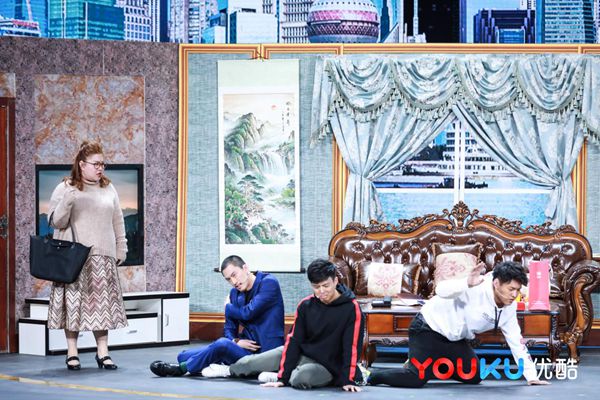 郭德纲、程野欠债引发连环追债记 德云社张云雷初登场引关注