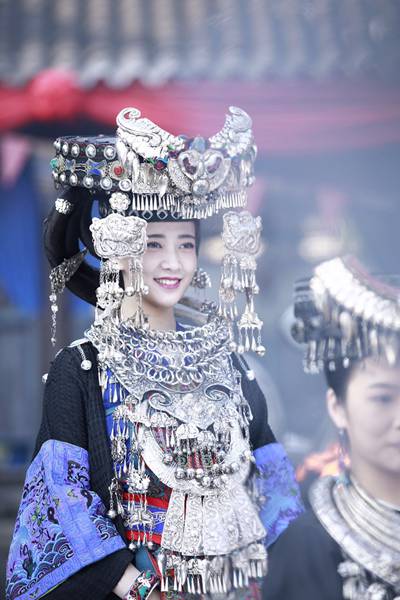 《新笑傲江湖》持续热播 刘珈彤版蓝凤凰惊艳魅惑