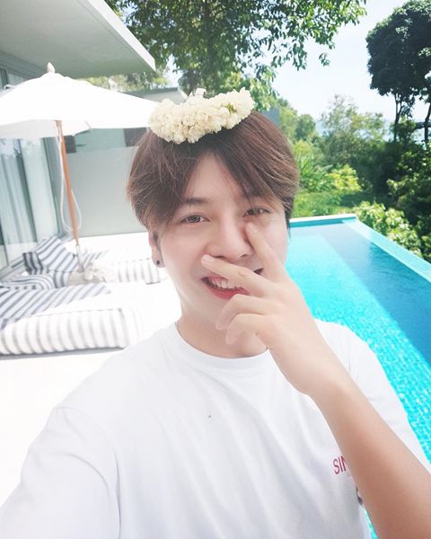 徐海乔带着父母去旅行 兼职摄影技术被称赞