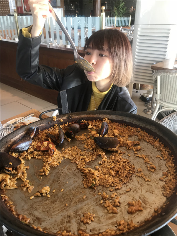 林明祯游欧洲迷路落单 被男大生包围示爱“I love you”