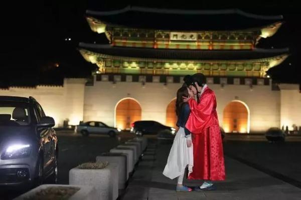 豆瓣评分8.6，万年女配熬成唯一女主！