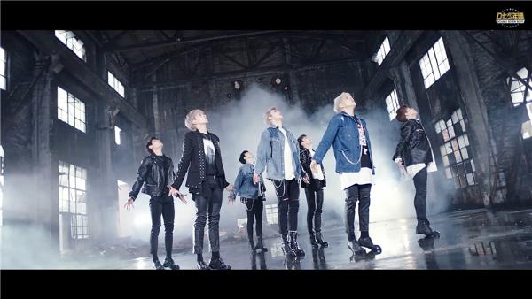 D七少年团发布出道MV《Red Alert》 国际化团队打造诚意作品