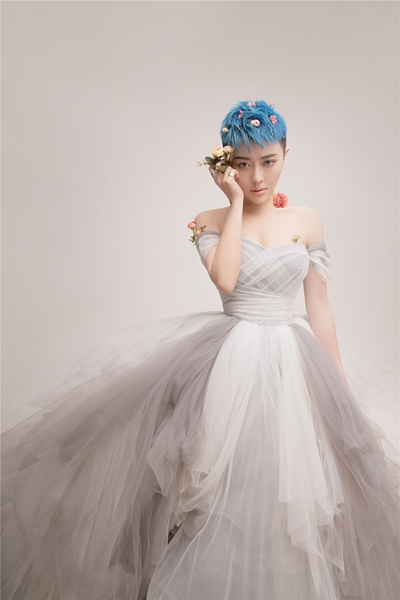 Swaggie杨舒涵兴奋齐玩Funk元素 气场强台风正燃炸现场