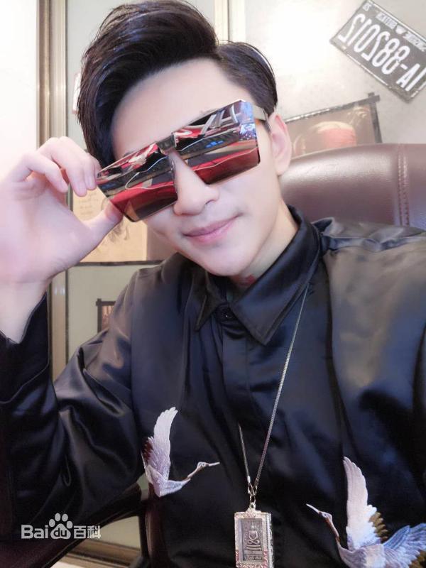 MC马克原创歌曲《我的小可爱》歌词介绍