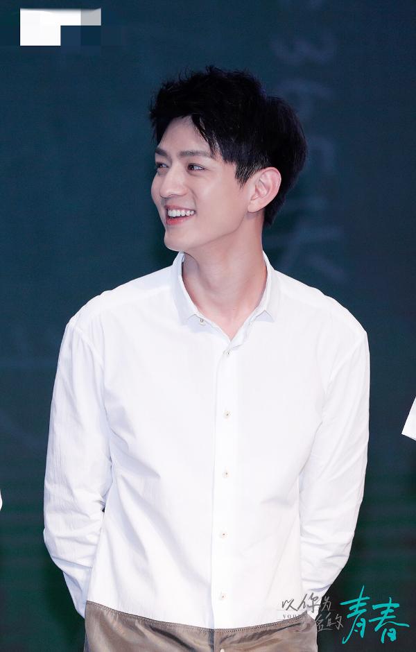 《以你为名的青春》再演犬系学长 温柔深情迷倒女主