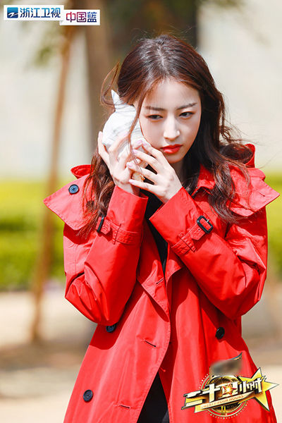 周雨彤加盟《二十四小时》 上演“反杀”获封“蛋挞大王”